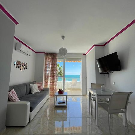 Roca Chica. Studio - First Line Beach Torremolinos Dış mekan fotoğraf